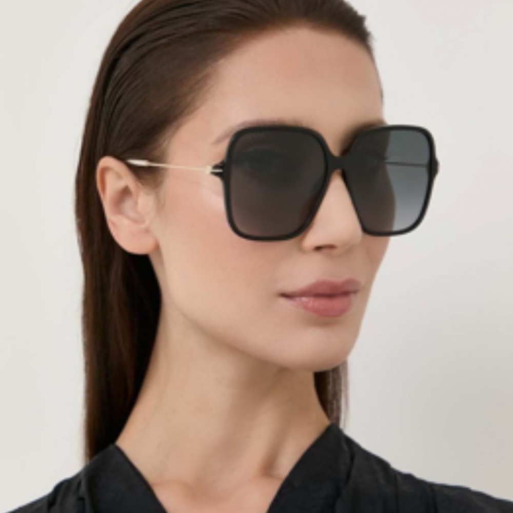 💯- New Authentic Gucci Grey Butterfly Ladies Sunglasses GG1267S 001 60.